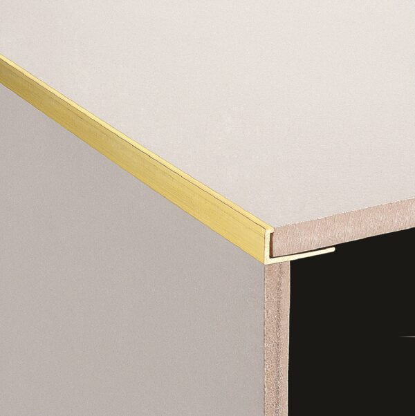 Med Brass Angle 3M X 8mm